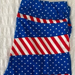 Lularoe “TC” Flag Leggings